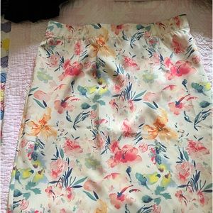NWT Skies Are Blue skirt. Fabulous pastel colors. Very flattering